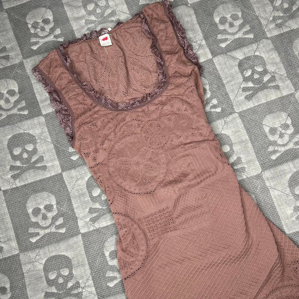 Y2k lace cami